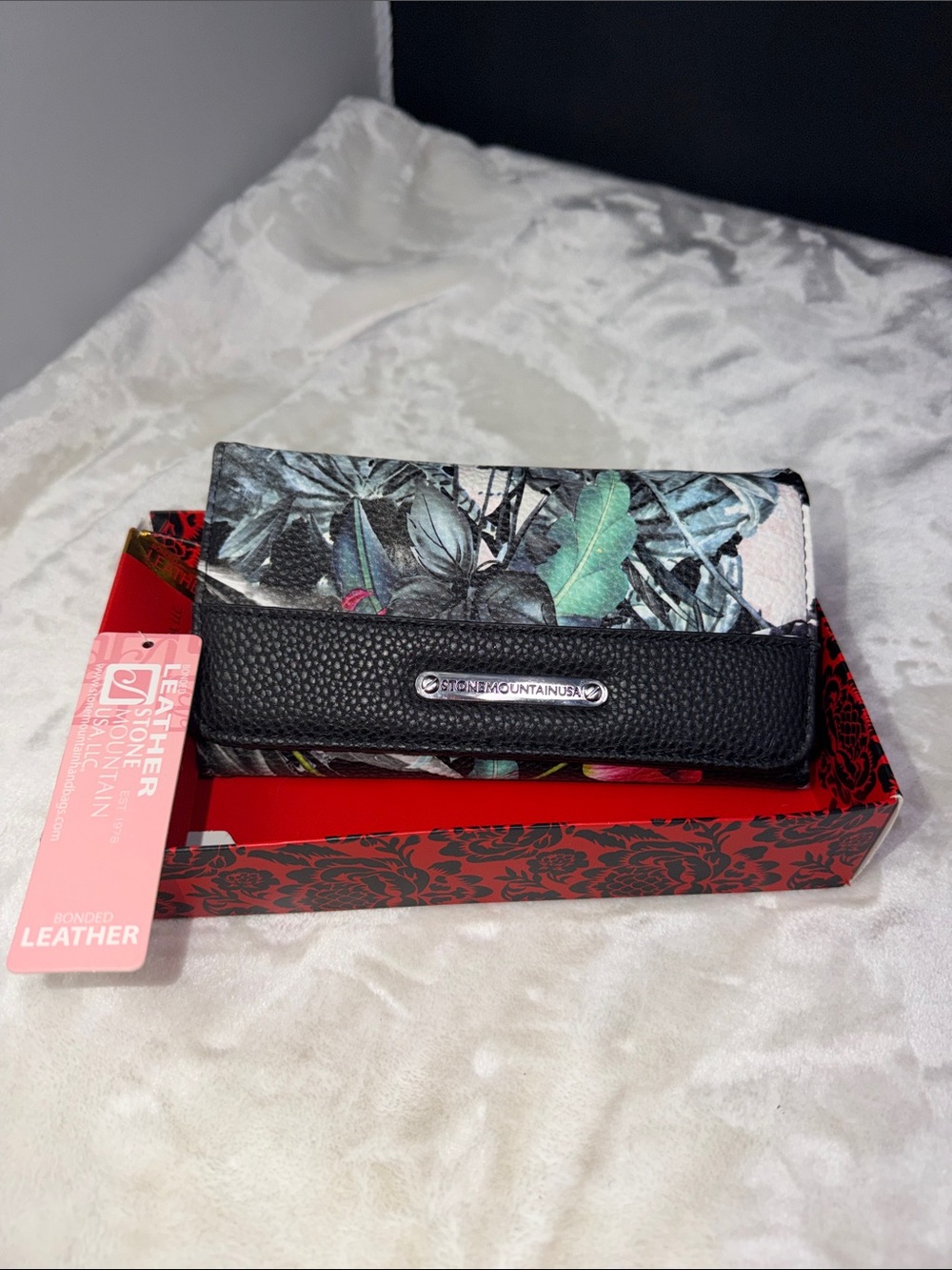 NWT Stone Mountain USA Floral Bonded Leather Checkbook Wallet Organizer Black